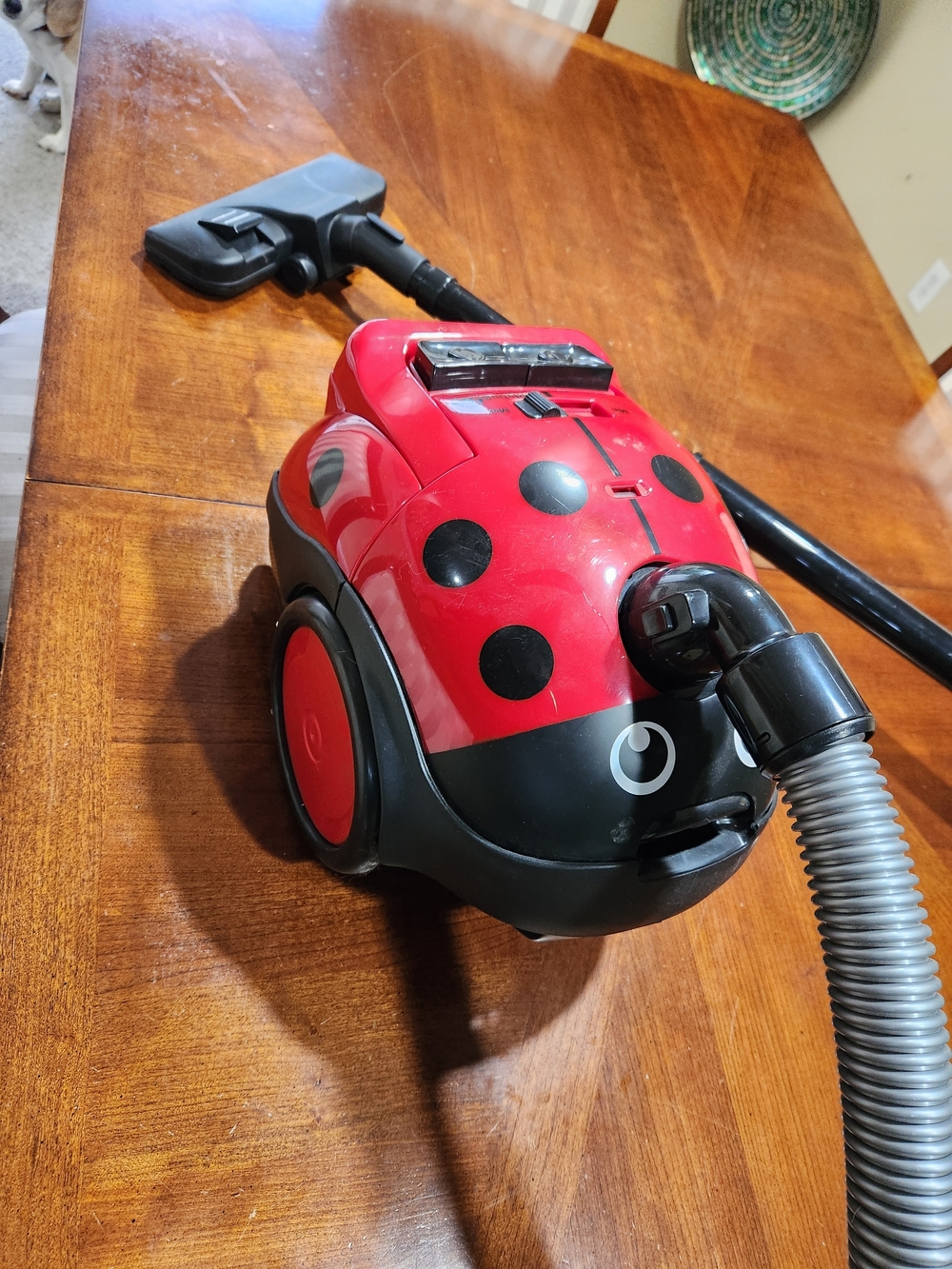 Red Ladybug-Style Vacuum Cleaner Works Great No Bags Retractable Cord. - Picture 12 of 14
